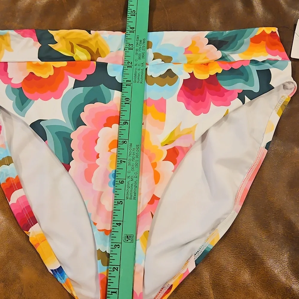 Gibson Latimer High Waist Swim Bottom: Multi Color‎ Floral: XL